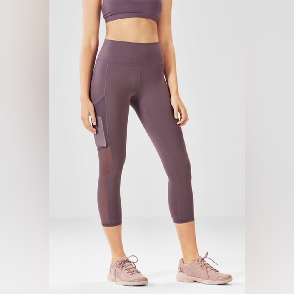 Fabletics Powerhold High Waisted 7/8th in Shadow Medium